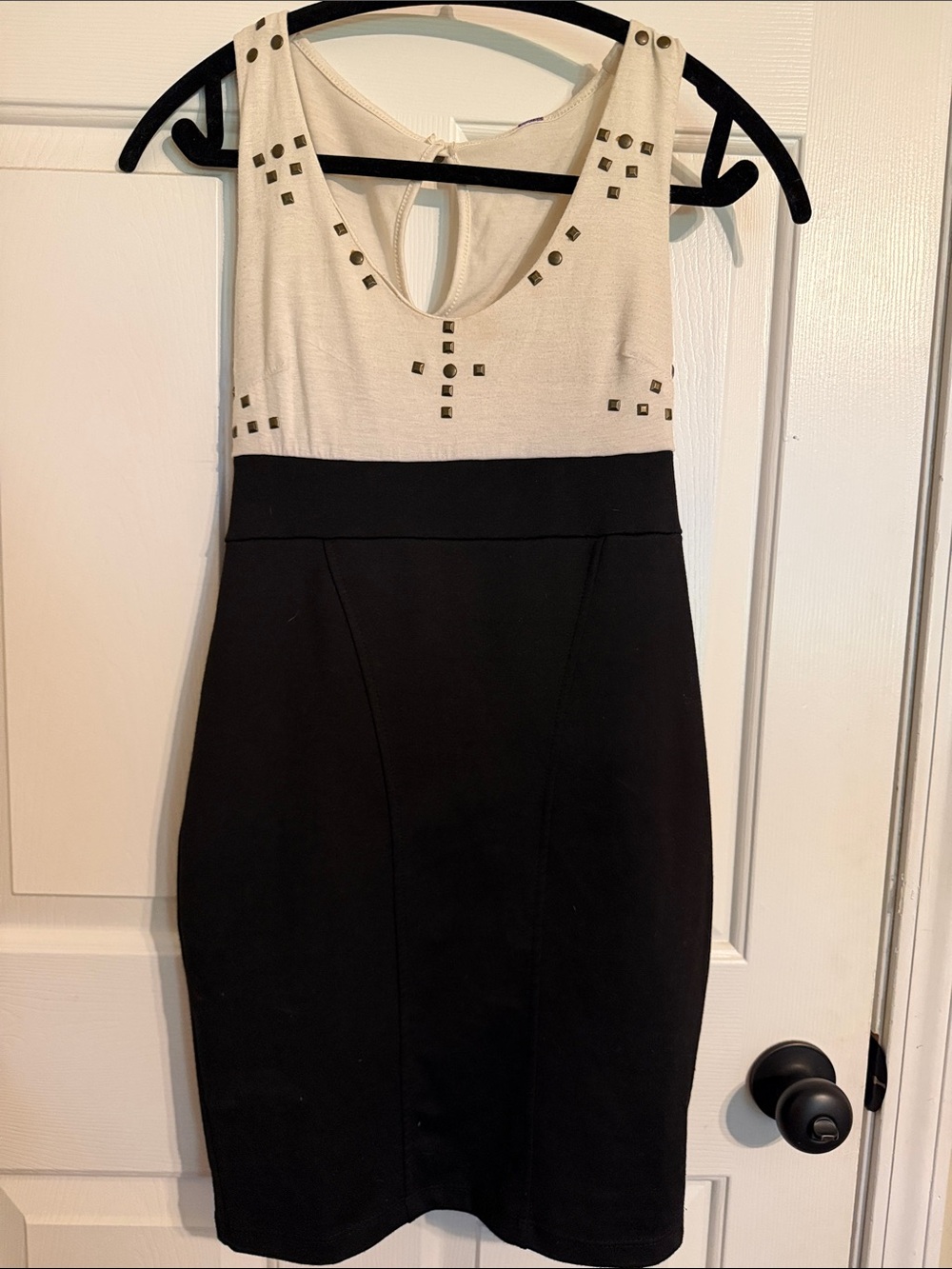 Source Unknown Black & Cream Studded Sleeveless Mini Dress